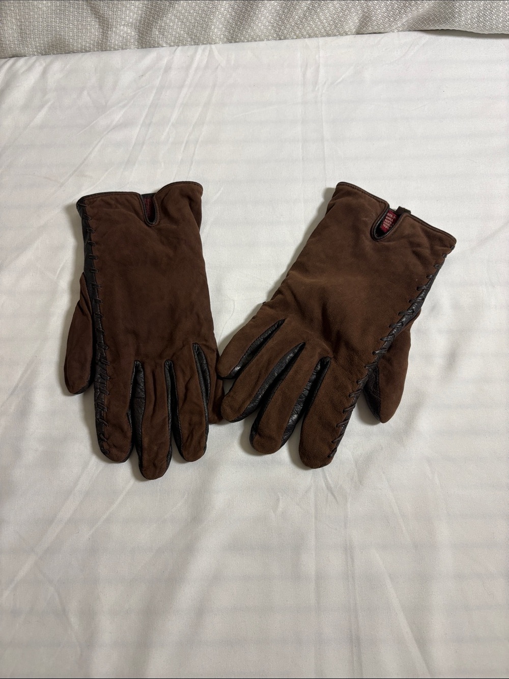 Brown Suede Women's Gloves with Stitch-Trim